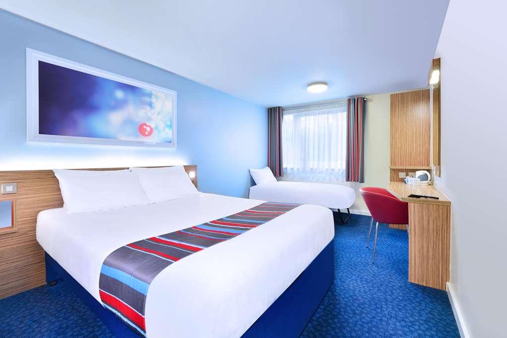 Travelodge London Finchley Servis gambar