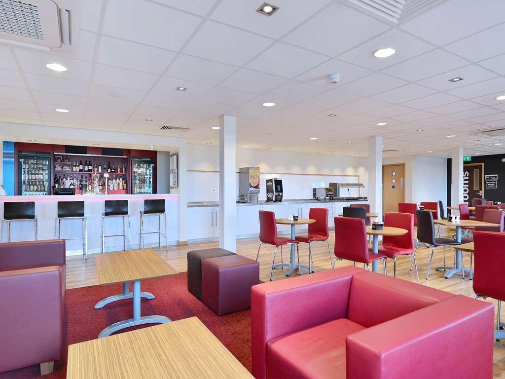 Travelodge London Finchley Restoran gambar